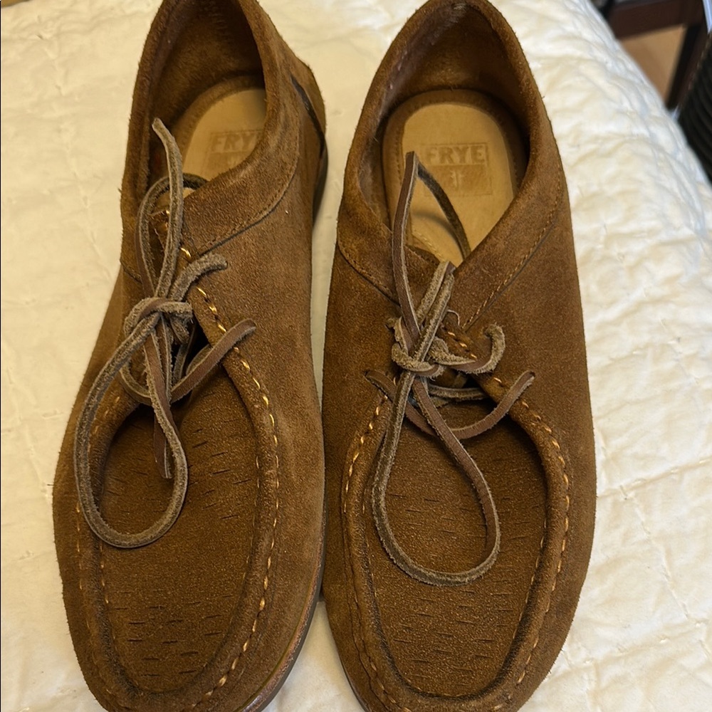 Frye Women’s Brown Suede moccasin